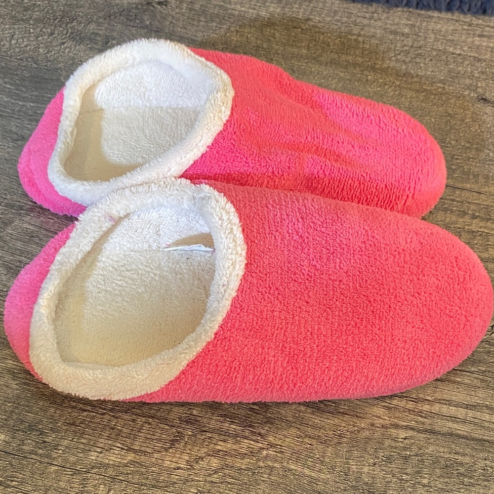 Women's Plush Pink Slippers